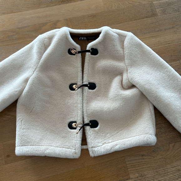 Perfect condition open face chic thick jacket - Picture 2 of 4